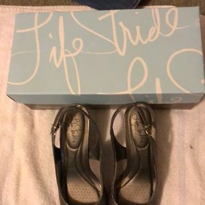 Life Stride heels